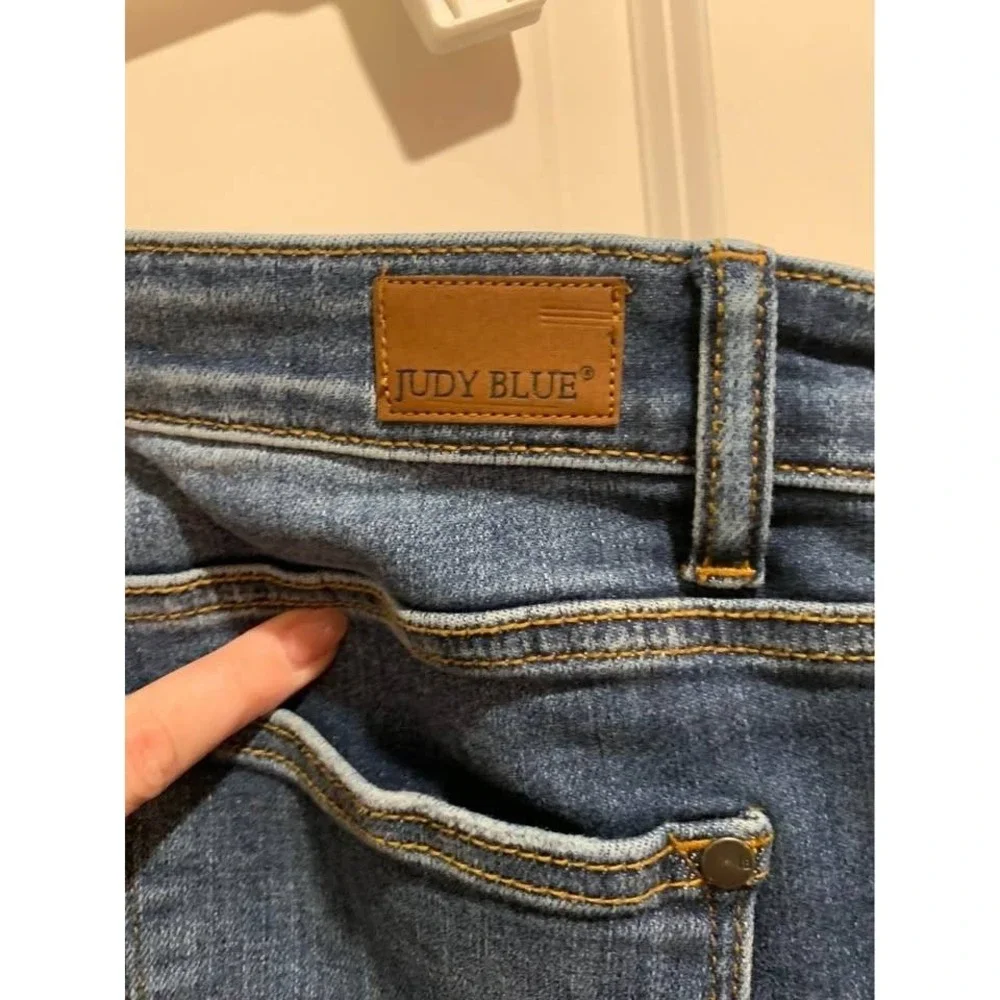 Judy Blue Los Angeles Slim Fit Distressed Denim Jeans Dark Wash Size 13/31